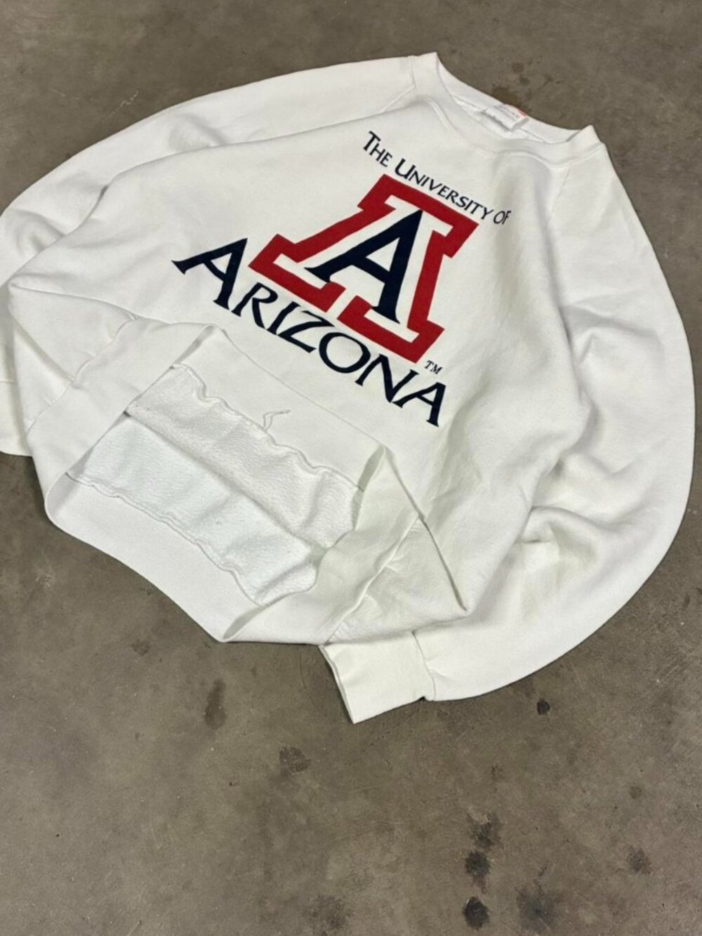 Vintage 80’s made in USA fruit of the loom U of A crewneck